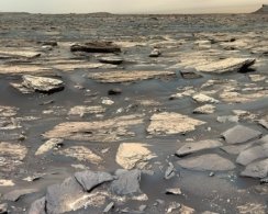 Ровер Curiosity нашёл доказательства существования открытых водоёмов на древнем Марсе
